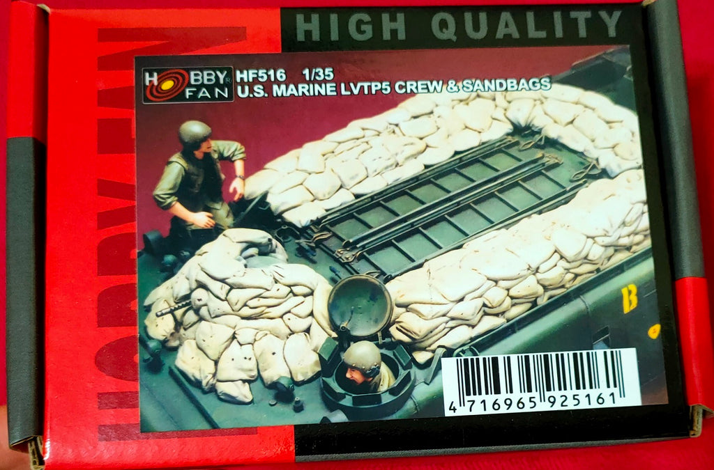 hobby fan 1/35 U.S. MARINE LVTP5 Crew & Sandbags 2 resin figures